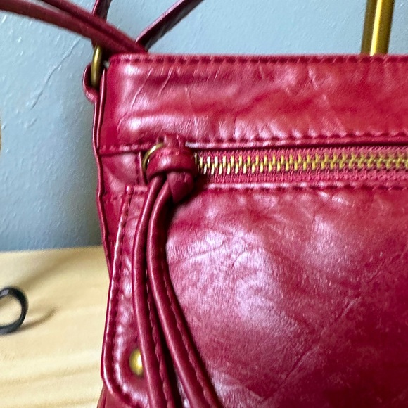 BUENO CROSSBODY MAROON BAG. - Picture 3 of 14